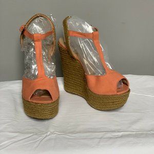 Shoe Dazzle Wedge T-Strap Peach Size 6